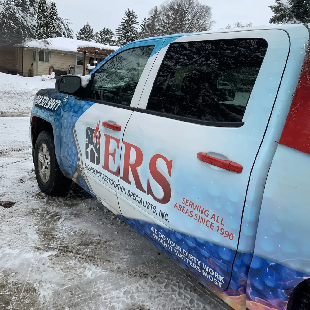 imgi_11_truck-BptPxTCt-1